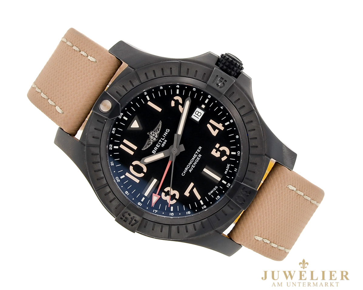 Breitling Avenger GMT Night Mission 45 I Titan I Full-Set I V32395