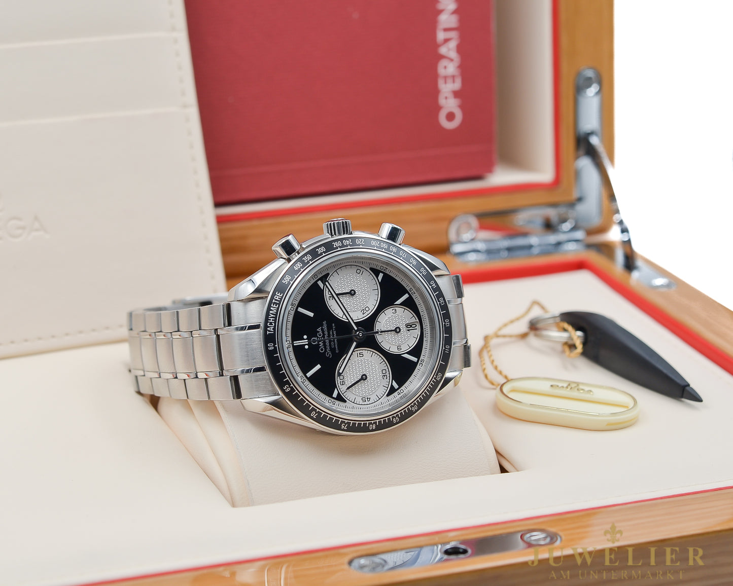Omega Speedmaster Racing I Box & Papers I 40mm I Chrono I 2023