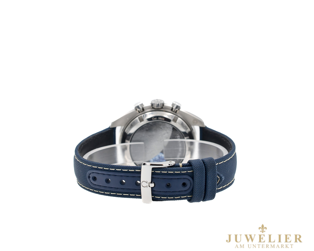 Omega Speedmaster Silver Snoopy Award I Full-Set I 2022