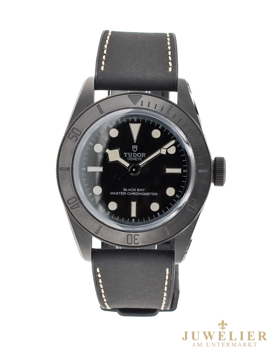 Tudor Black Bay Keramik I NEW I Box & Papers 2026 I Ref. 79210CNU